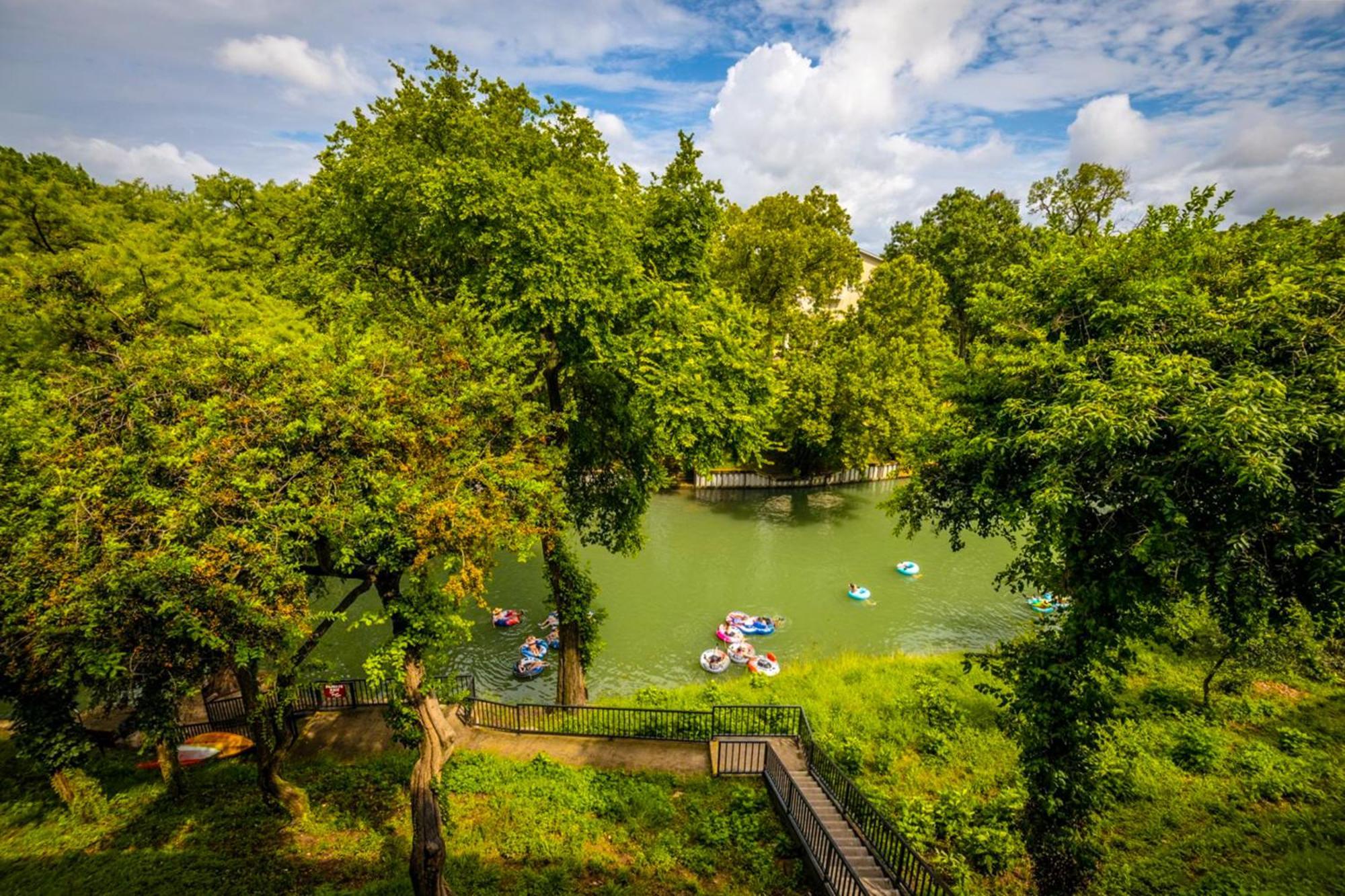 Water Wheel Resort Condo Resort นิวบราวน์เฟลส์ ภายนอก รูปภาพ